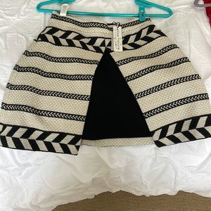 Alice and Olivia skirt - new with tags
